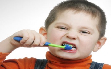 نصائح للحفاظ على أسنان أطفالك